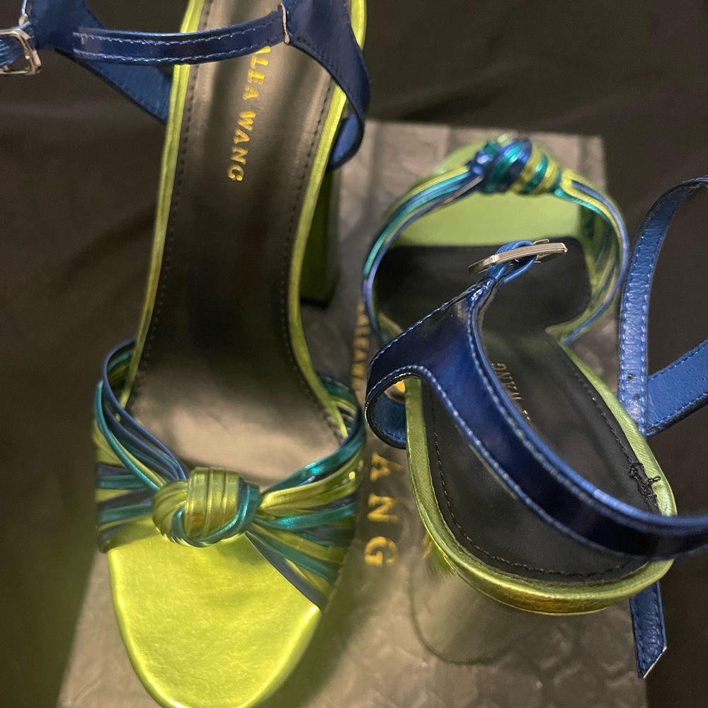 Azalea Wang Iridescent Blue Green Knot Platform Heels - Picture 4 of 4